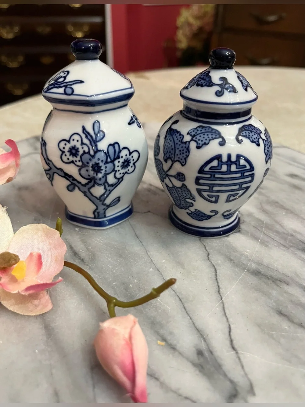 Pier 1 Blue Floral Ceramic Salt & Pepper Shakers Set White Blue Vintages